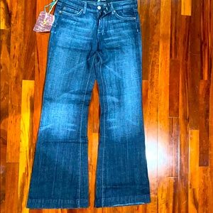 NWT 7 For All Mankind Flare Leg DOJO Jean